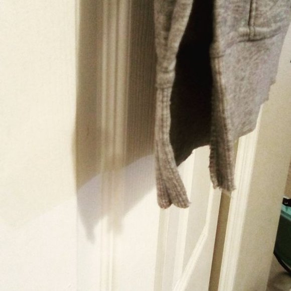 NEW Athletic Works Women's Soft Hoodie With Front Pockets, Gray Size: XS (0-2) - Picture 3 of 11